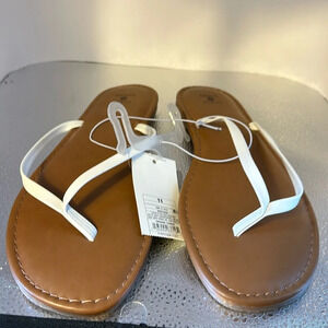 Shade and shore white slip on sandals. Size 11 new with tags.​